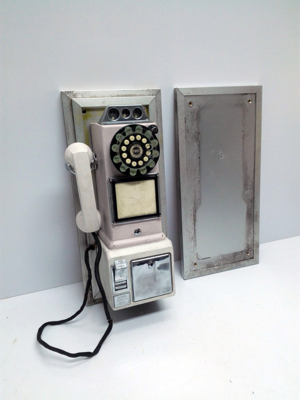 placa fondo pared telefono publico met mad 54.5-46.8x24.5-16.7 54.5-50x26.5-22.4 1u